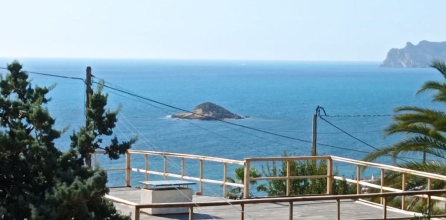1200m² Commercial property in Altea, Spain No. 128423