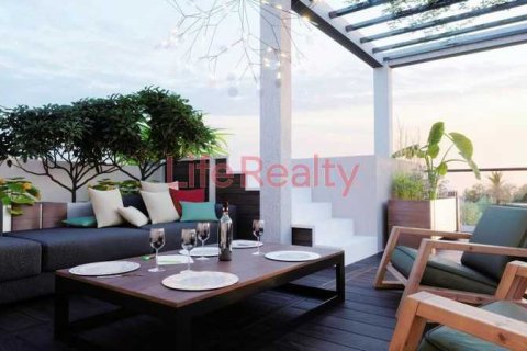 3 bedrooms Penthouse in Agios Georgios, Cyprus No. 102084 12