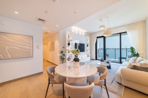 Квартира с 2 спальнями в La Mer, ОАЭ №93518