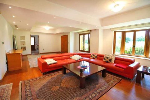 5 bedrooms House in Strovolos, Cyprus No. 42628 5