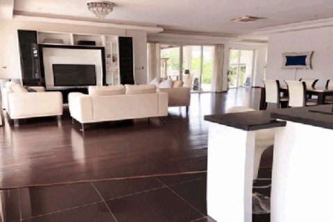 3 bedrooms Villa in Jomtien Beach, Thailand No. 96541 7