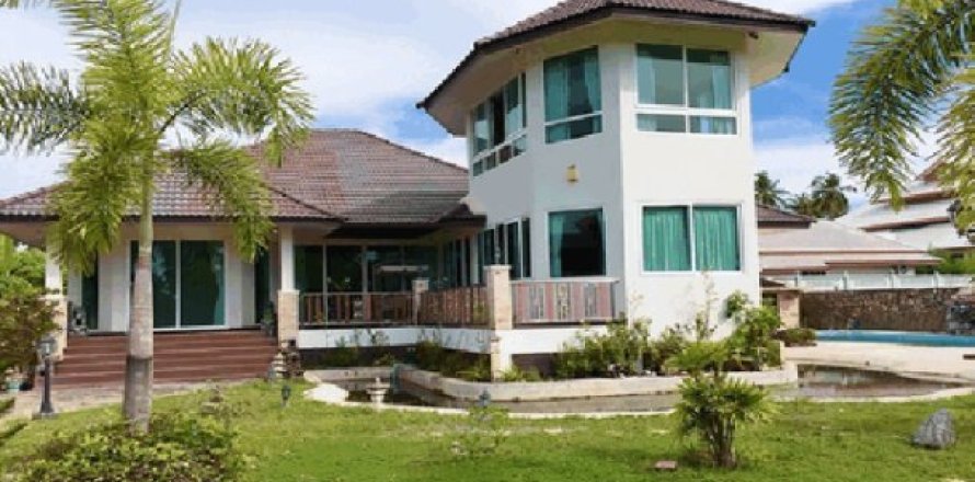 3 bedrooms Villa in Jomtien Beach, Thailand No. 96541