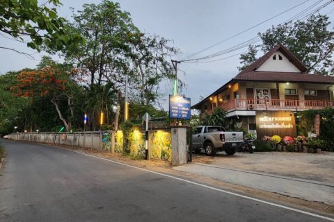 4 bedrooms Commercial property in Chiang Mai, Thailand No. 98190 2