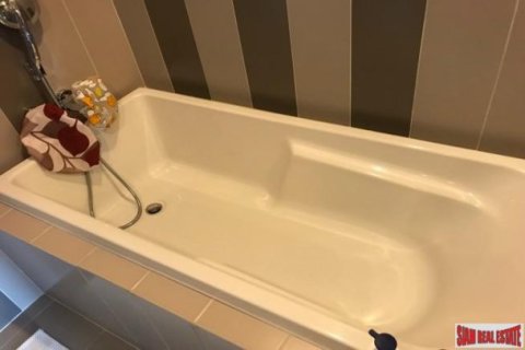 3 bedrooms Apartment in Bangkok, Thailand No. 96894 12