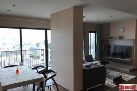 3 bedrooms Apartment in Bangkok, Thailand No. 96894 8