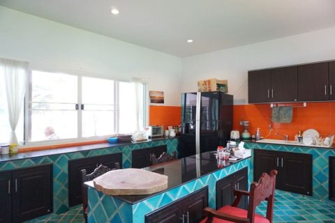 5 bedrooms House in Chiang Mai, Thailand No. 97514 13