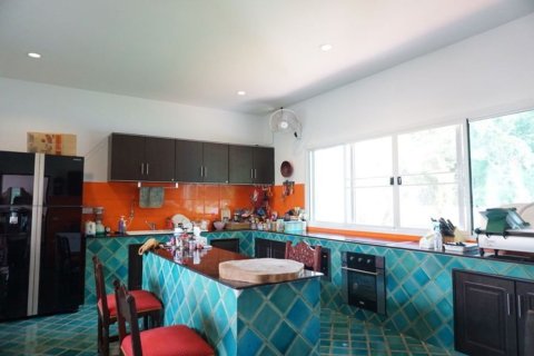 5 bedrooms House in Chiang Mai, Thailand No. 97514 12