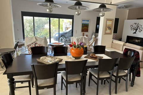 8 bedrooms House in Kalyvia Thorikou, Greece No. 108647 26