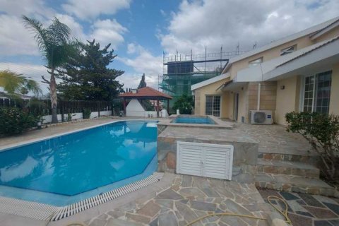 Дом с 5 спальнями в Энгоми, Кипр №100500 17