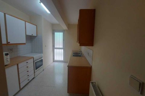 Дом с 5 спальнями в Энгоми, Кипр №100500 13