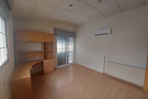 Дом с 5 спальнями в Энгоми, Кипр №100500 10