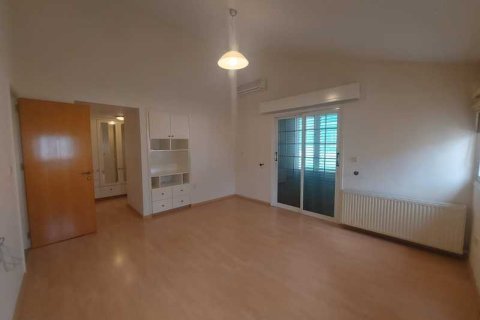 Дом с 5 спальнями в Энгоми, Кипр №100500 8