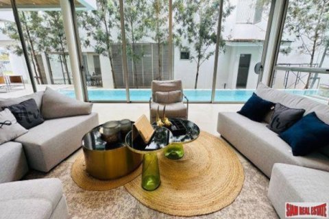 4 bedrooms Villa in Phuket, Thailand No. 97040 2