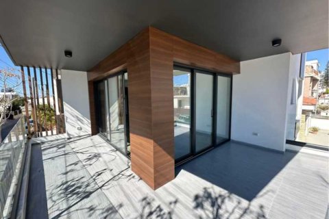 Квартира с 4 спальнями в Лимассол, Кипр №102690 13