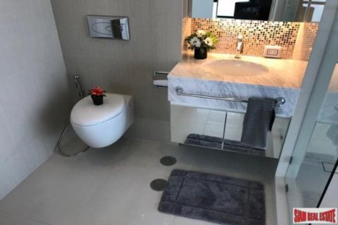 3 bedrooms Apartment in Bangkok, Thailand No. 96859 13