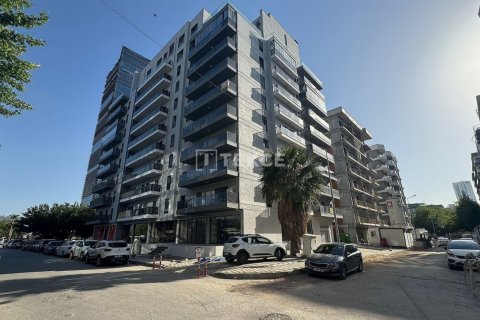 4 bedrooms Apartment in Izmir, Turkey No. 88754