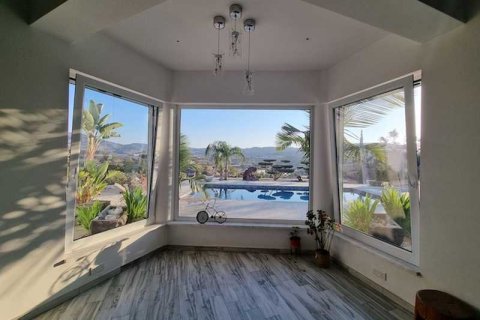 4 chambres House à Monagroulli, Cyprus No. 63024 8