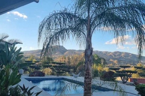 4 chambres House à Monagroulli, Cyprus No. 63024 2