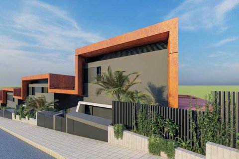 4 bedrooms House in Parekklisia, Cyprus No. 69719 3