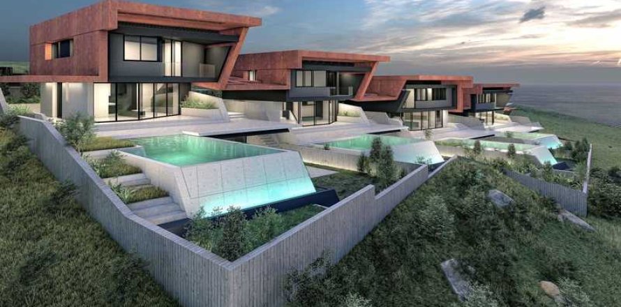 4 bedrooms House in Parekklisia, Cyprus No. 69719