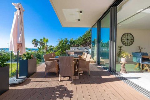 4 dormitorios Villa en Paphos, Cyprus No. 31041 1