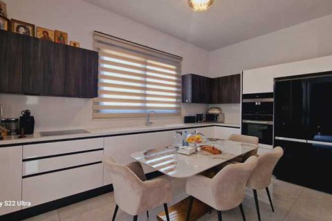 Квартира с 3 спальнями в Гермасойя, Кипр №65913 11