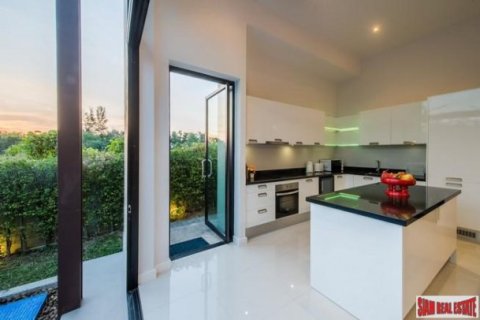 2 bedrooms Villa in Bang Tao, Thailand No. 96495 15