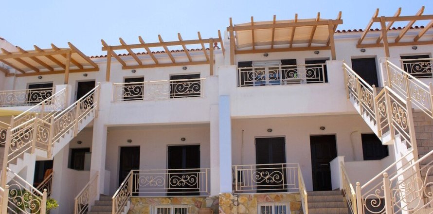 11 rooms Commercial property in Agistri, Greece No. 54385