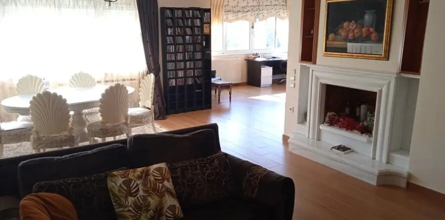 Квартира с 3 спальнями в Глифада, Греция №55359