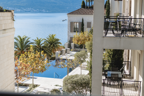 2 bedrooms Apartment in Tivat, Montenegro No. 104723 5