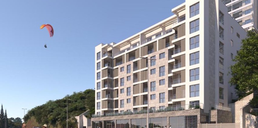 1 bedroom Apartment in Budva, Montenegro No. 104726