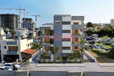 3 bedrooms Penthouse in Limassol, Cyprus No. 102345 8