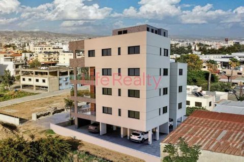 3 bedrooms Penthouse in Limassol, Cyprus No. 102345 3