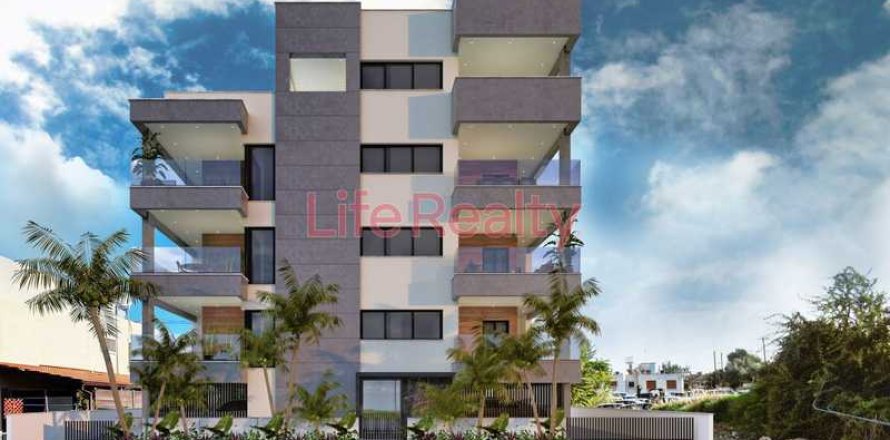 3 bedrooms Penthouse in Limassol, Cyprus No. 102345