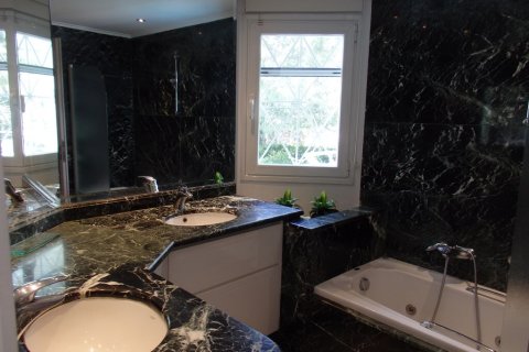 5 bedrooms House in Glyfada, Greece No. 56103 8