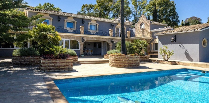 5 dormitorios Villa en Benahavís, Spain No. 111028