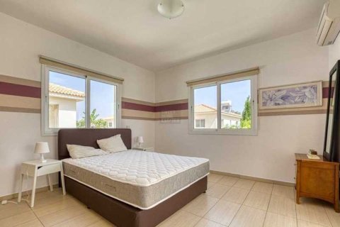3 bedrooms House in Ayia Napa, Cyprus No. 39415 8