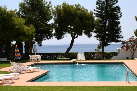 4 bedrooms House in Megara, Greece No. 107680