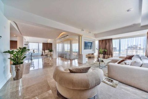 3 bedrooms Apartment in Paphos, Cyprus No. 43291 3