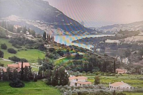 Дом с 4 спальнями в Акрунта, Кипр №79000 8