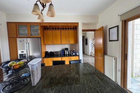 Дом с 4 спальнями в Акрунта, Кипр №79000 16