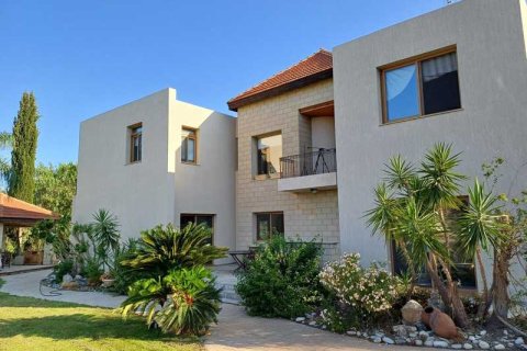 Дом с 4 спальнями в Акрунта, Кипр №79000 1