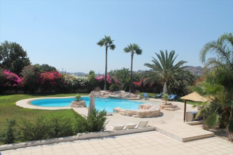 4 bedrooms Villa in Limassol, Cyprus No. 105842