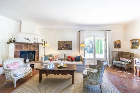 Дом с 4 спальнями в Опьо, Франция №72725 5