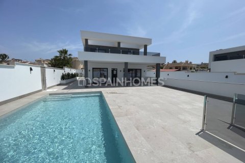 4 bedrooms Villa in My Loc, Vietnam No. 88845 1