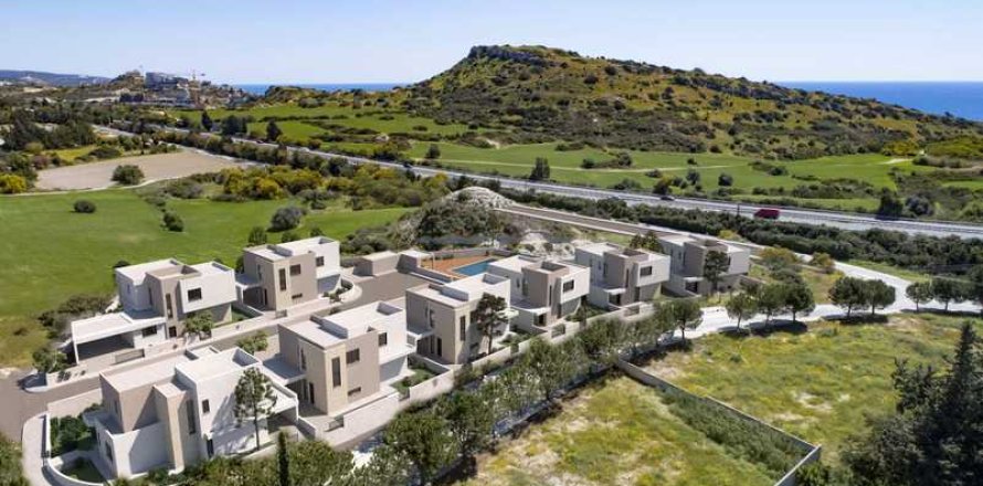 3 bedrooms House in Agios Tychonas, Cyprus No. 77990