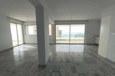 4 bedrooms Apartment in Larnaca, Cyprus No. 102665 8