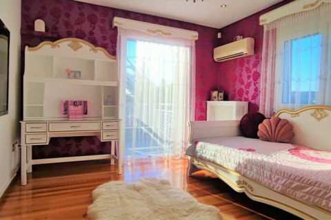 3 bedrooms Villa in Kalyvia Thorikou, Greece No. 54225 14