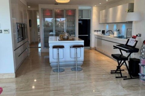 5 dormitorios Villa en Limassol, Cyprus No. 62387 17