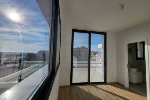 3 bedrooms Apartment in Larnaca, Cyprus No. 43801 3